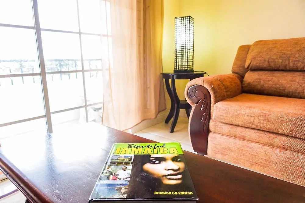 Kingston Guest Apt At Plantation Springs Lejlighed