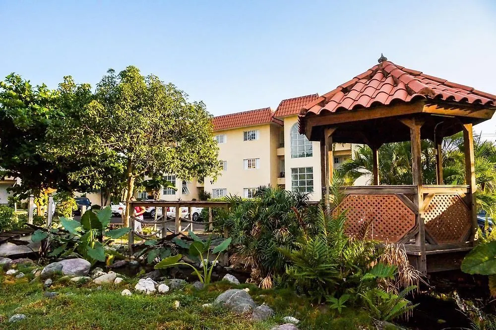 Kingston Guest Apt At Plantation Springs 0*,